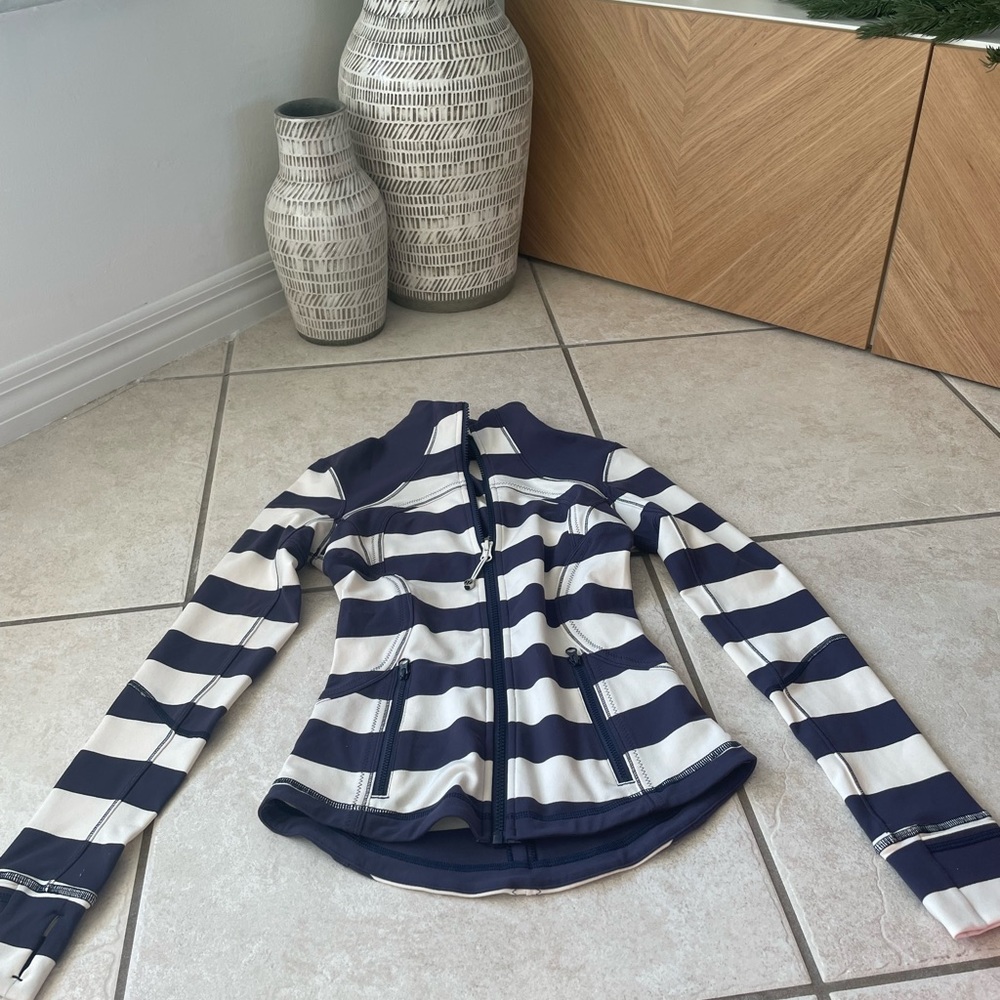 Lulu lemon jacket